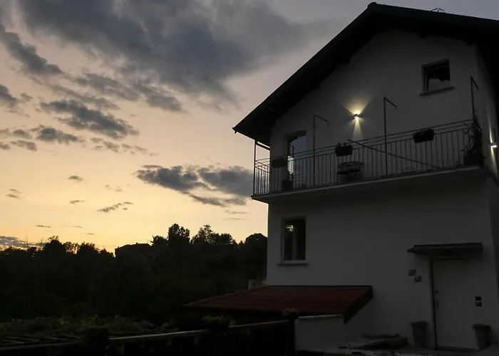 Al Nifontano - Ideal For Family Or Couples - 2 - Lakeview Frühstückspension Varese