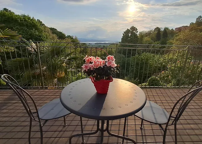 Al Nifontano - Ideal For Family Or Couples - 2 - Lakeview Frühstückspension Varese
